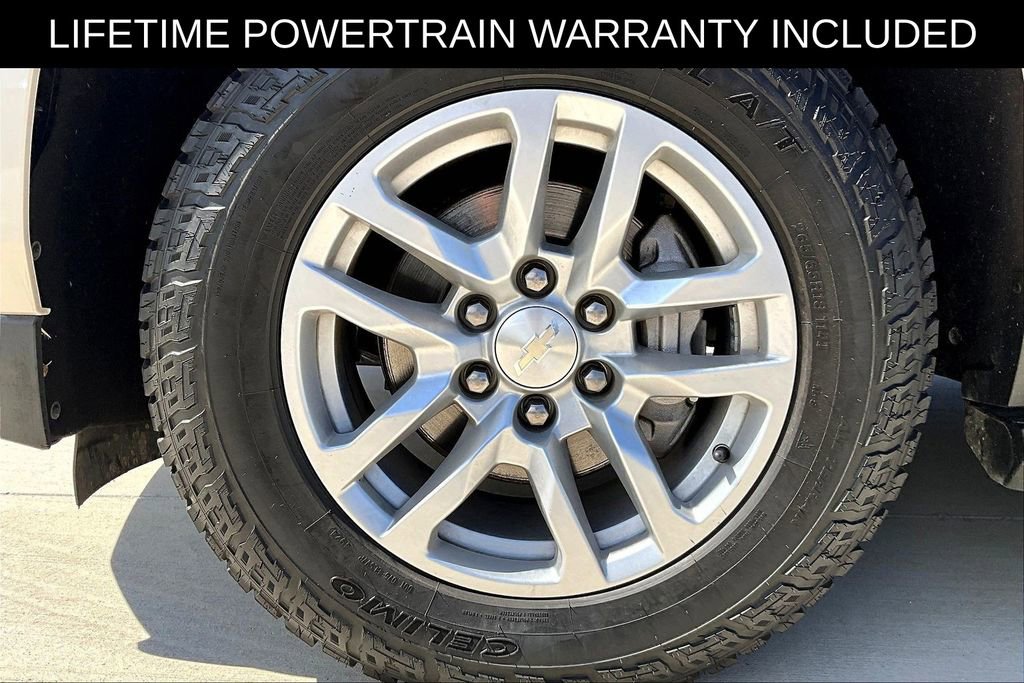 Used 2023 Chevrolet Suburban LT image 12