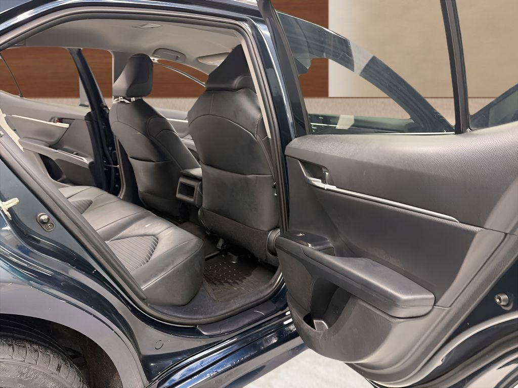 Used 2020 Toyota Camry SE w/ Cold Weather Package AWD/4WD image 14