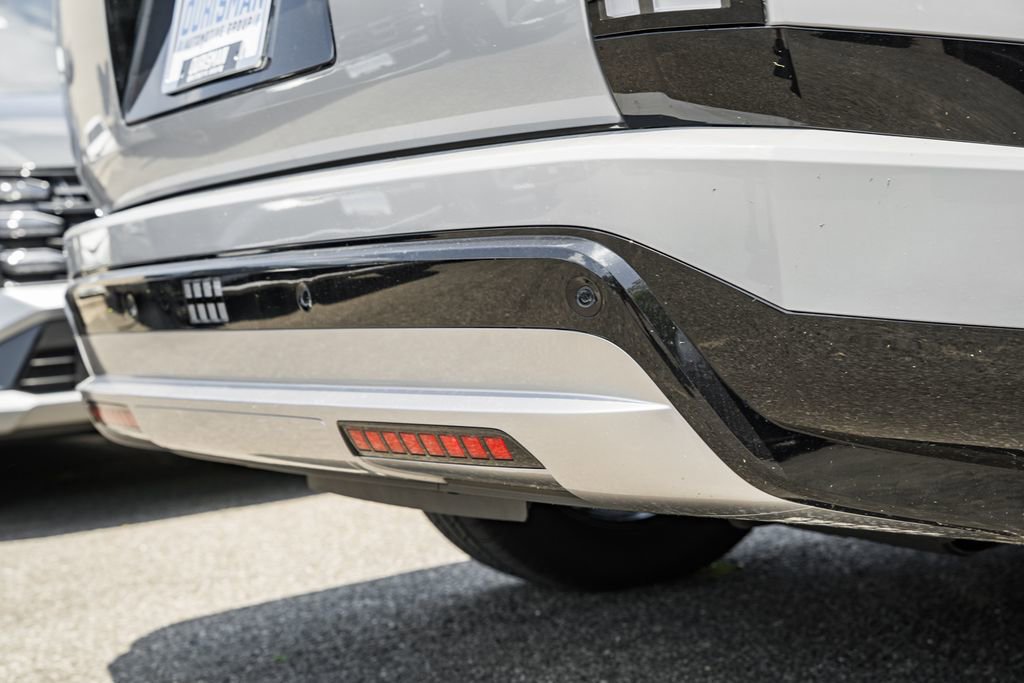 New 2026 Hyundai Ioniq 9 SEL image 8