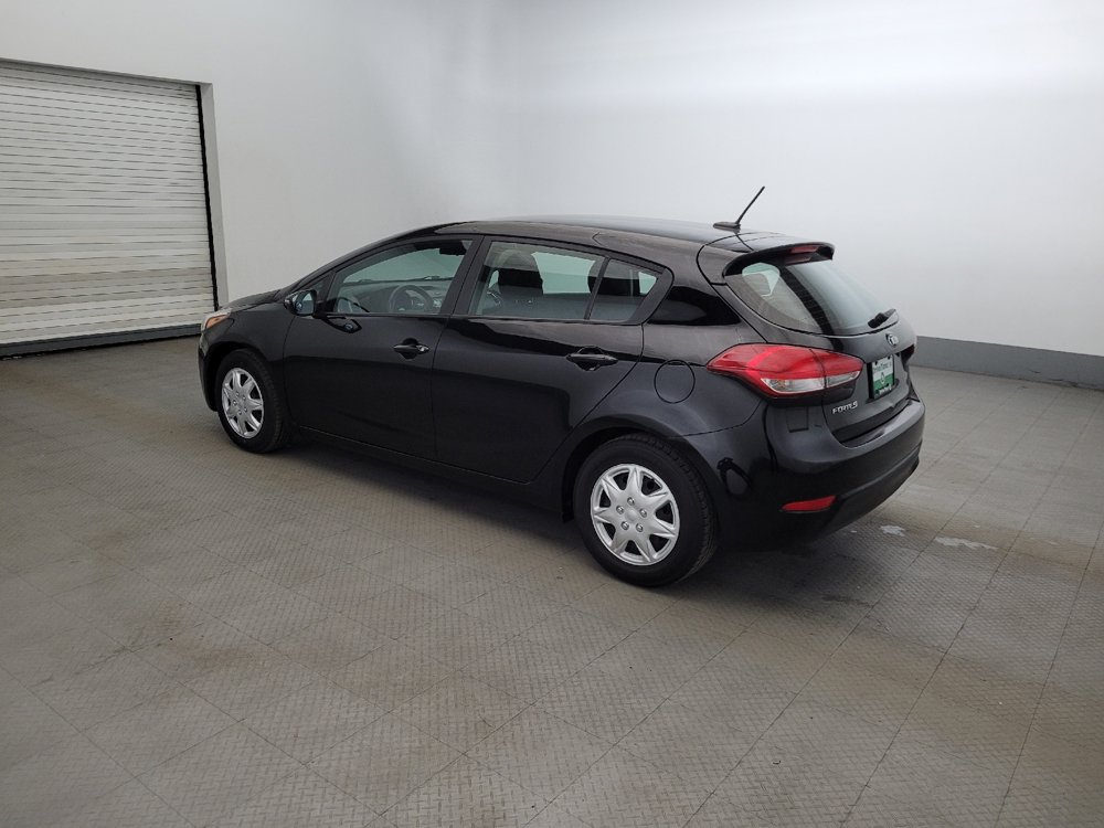 Used 2017 Kia Forte LX FWD image 3