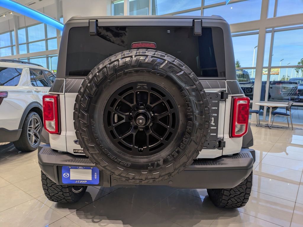 Used 2025 Ford Bronco Big Bend w/ Black Diamond Package AWD/4WD image 6