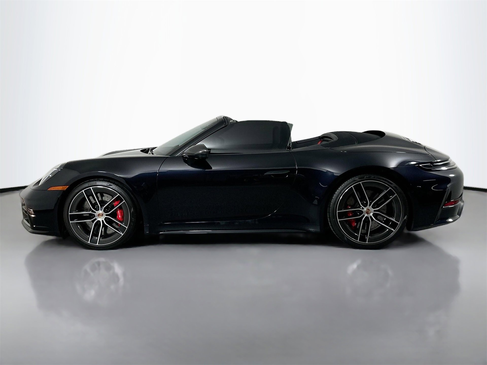 Certified 2025 Porsche 911 Carrera S image 2
