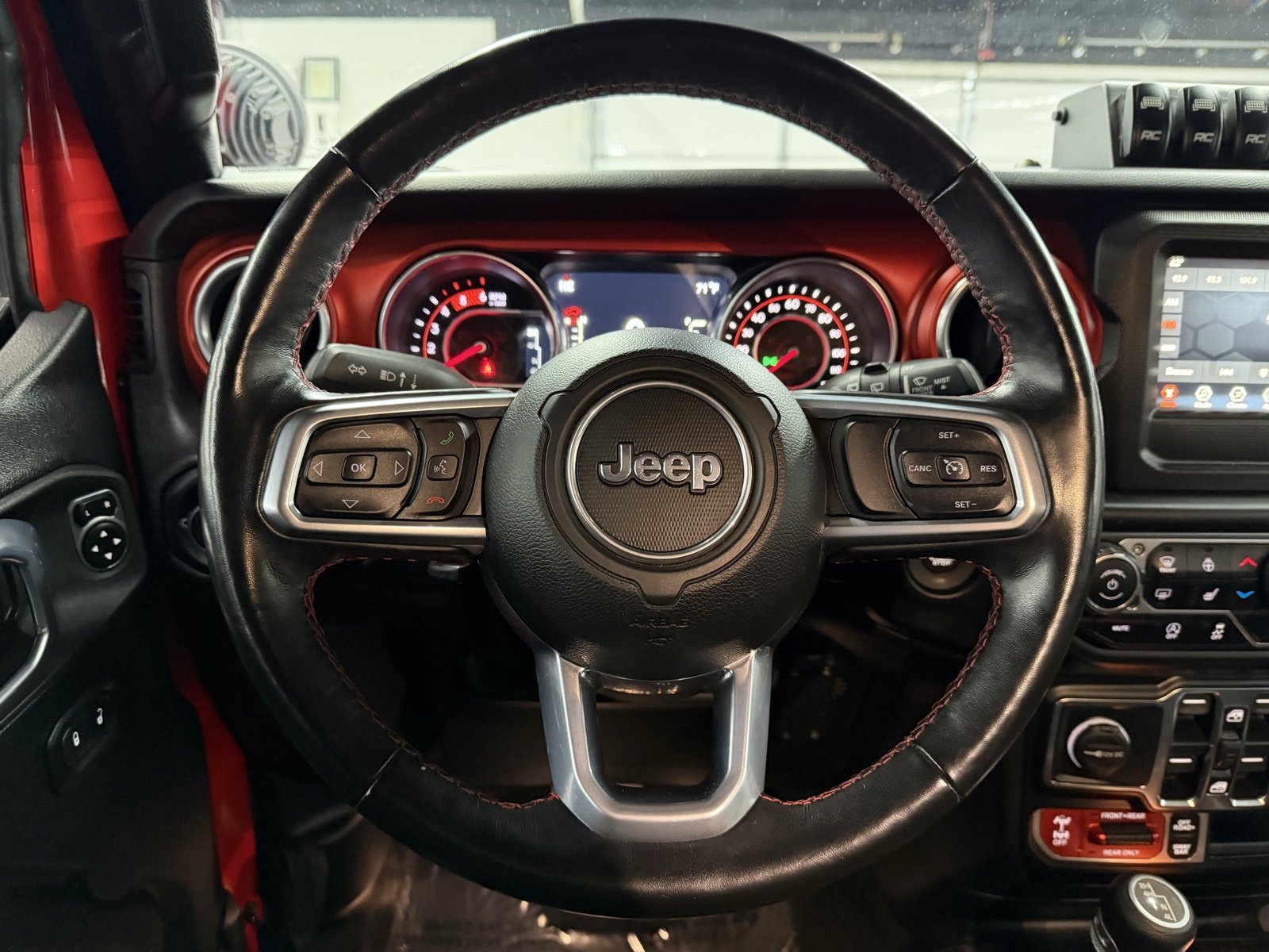 Used 2021 Jeep Wrangler Unlimited Rubicon w/ Cold Weather Group image 13