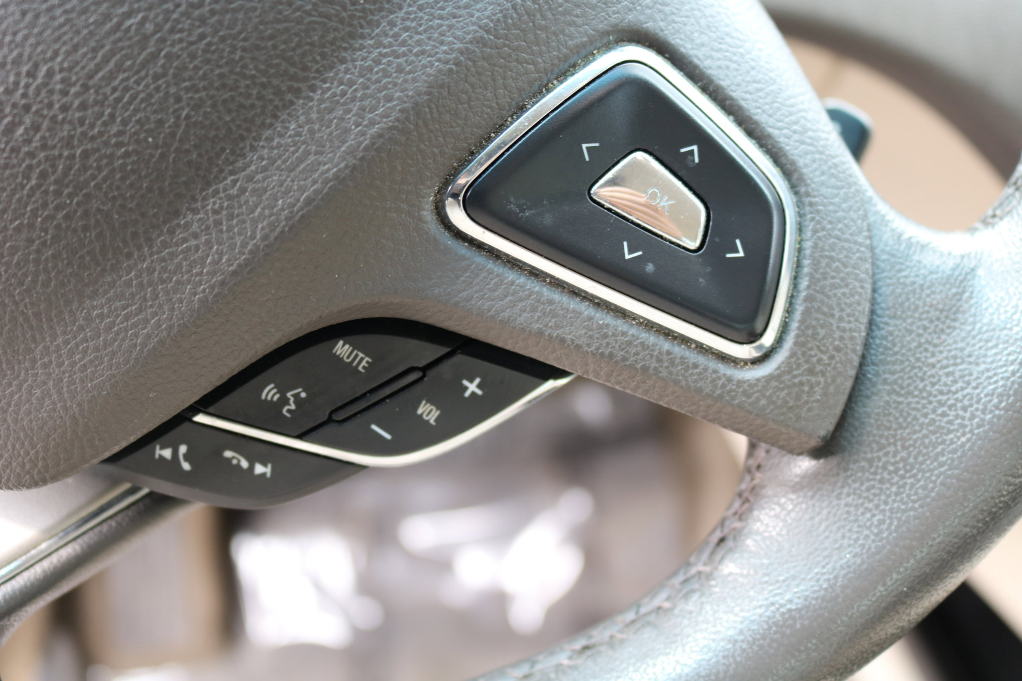 Used 2016 Lincoln MKZ image 21