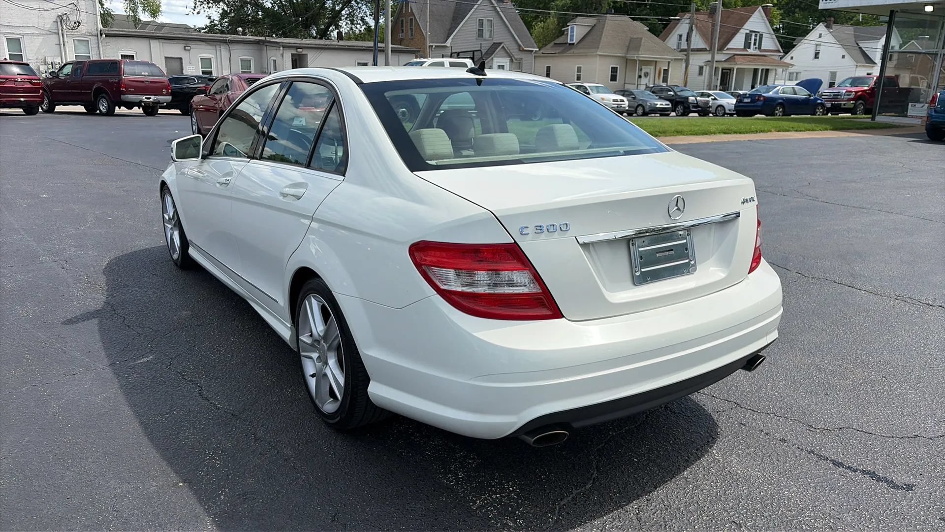 Used 2010 Mercedes-Benz C 300 4MATIC Sedan image 7