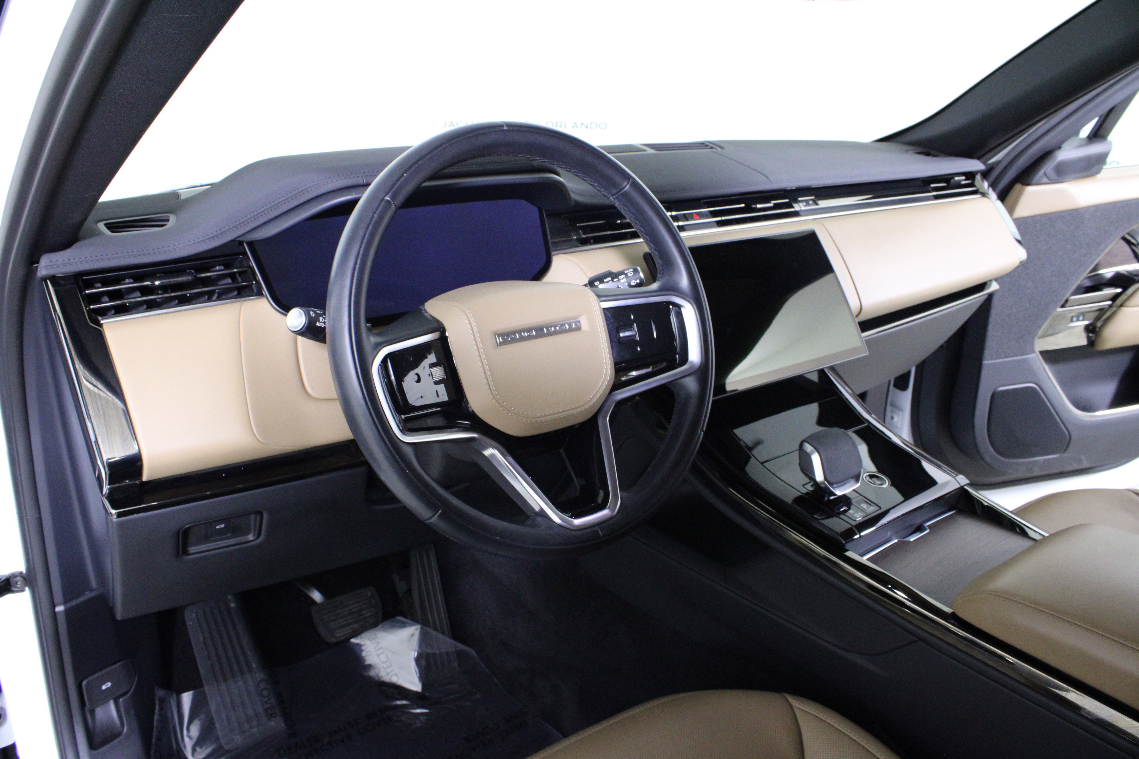 Used 2024 Land Rover Range Rover Sport SE image 24