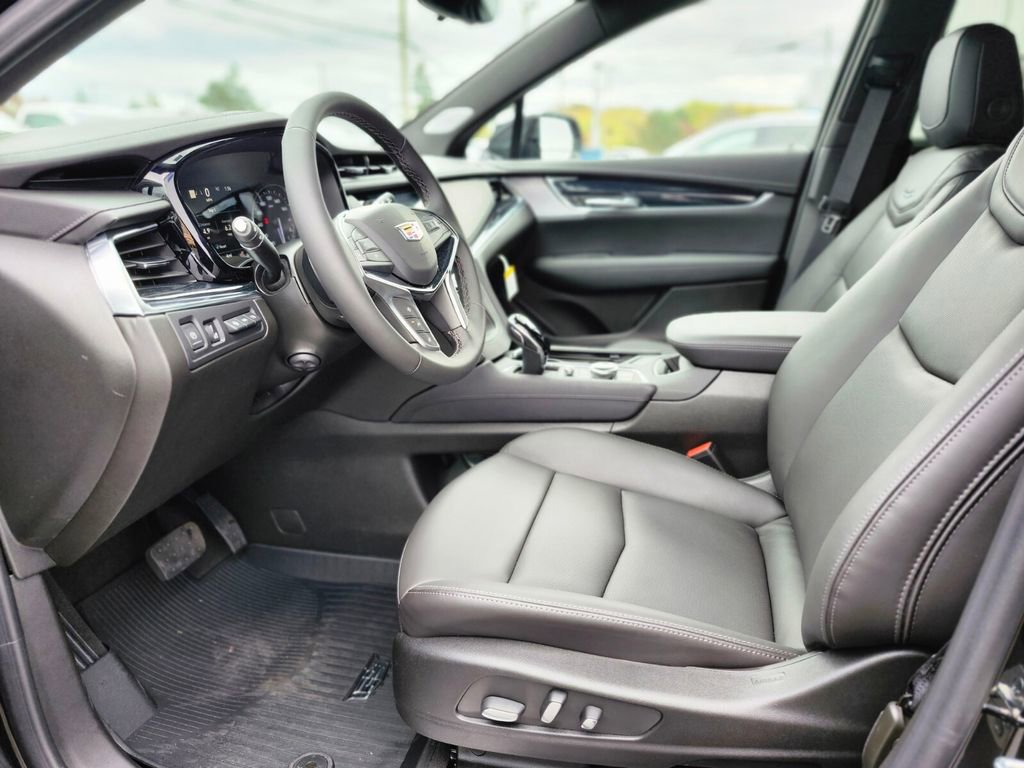 New 2025 Cadillac XT5 Premium Luxury w/ Technology Package image 16