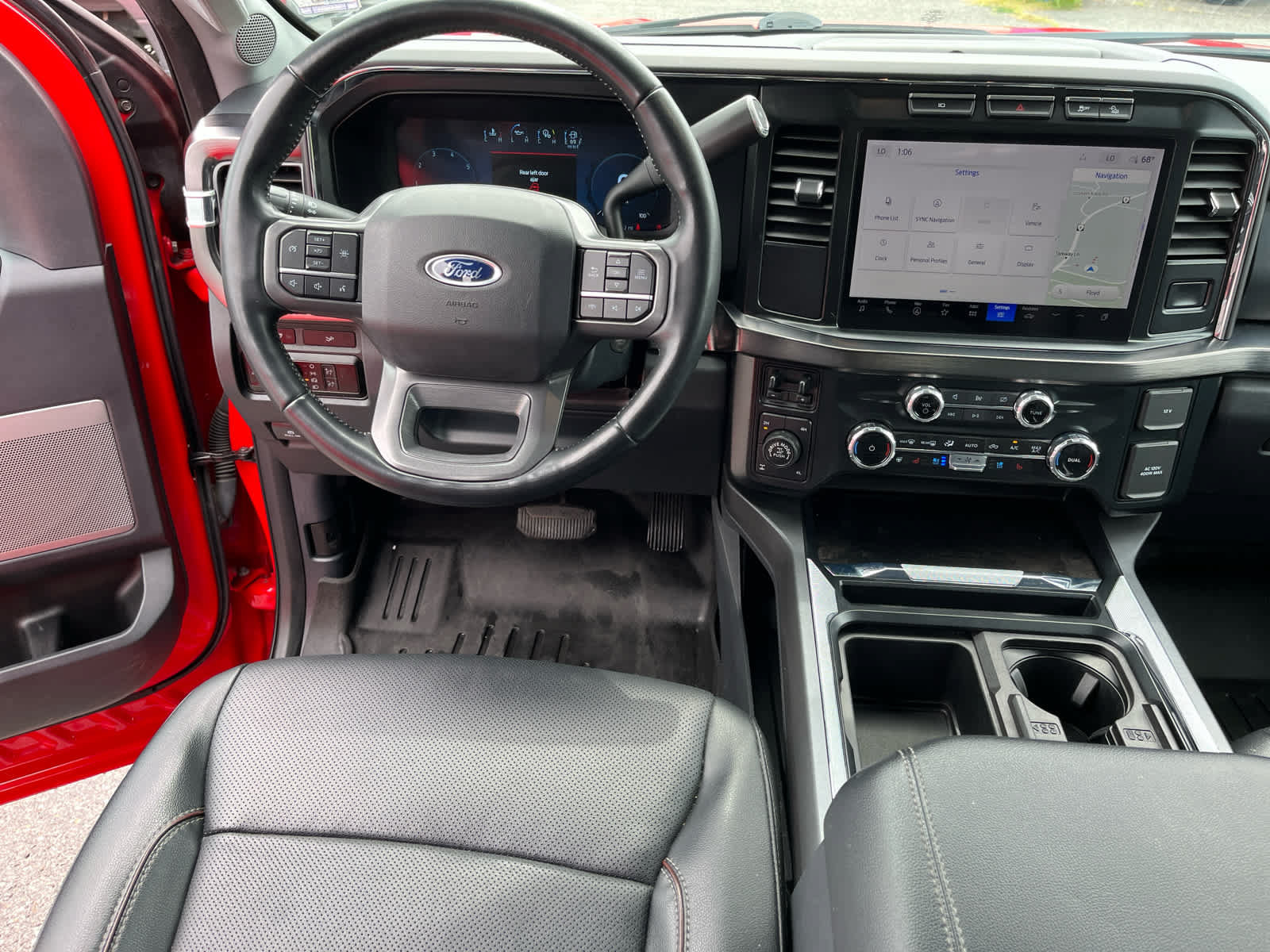Used 2023 Ford F250 Lariat w/ Tremor Off-Road Package AWD/4WD image 27