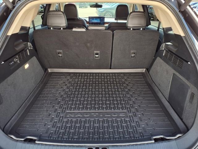 Certified 2023 Lincoln Nautilus Reserve w/ Luxury Package image 25