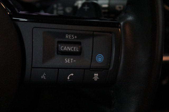 Used 2024 Nissan Pathfinder SL w/ SL Premium Package image 11