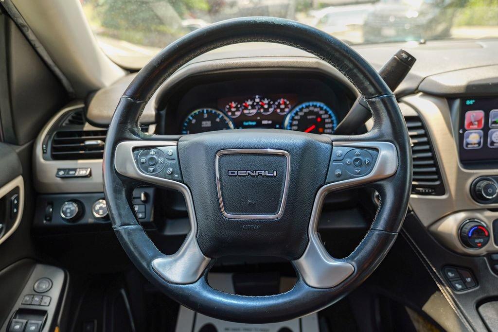 Used 2017 GMC Yukon Denali w/ Open Road Package AWD/4WD image 45