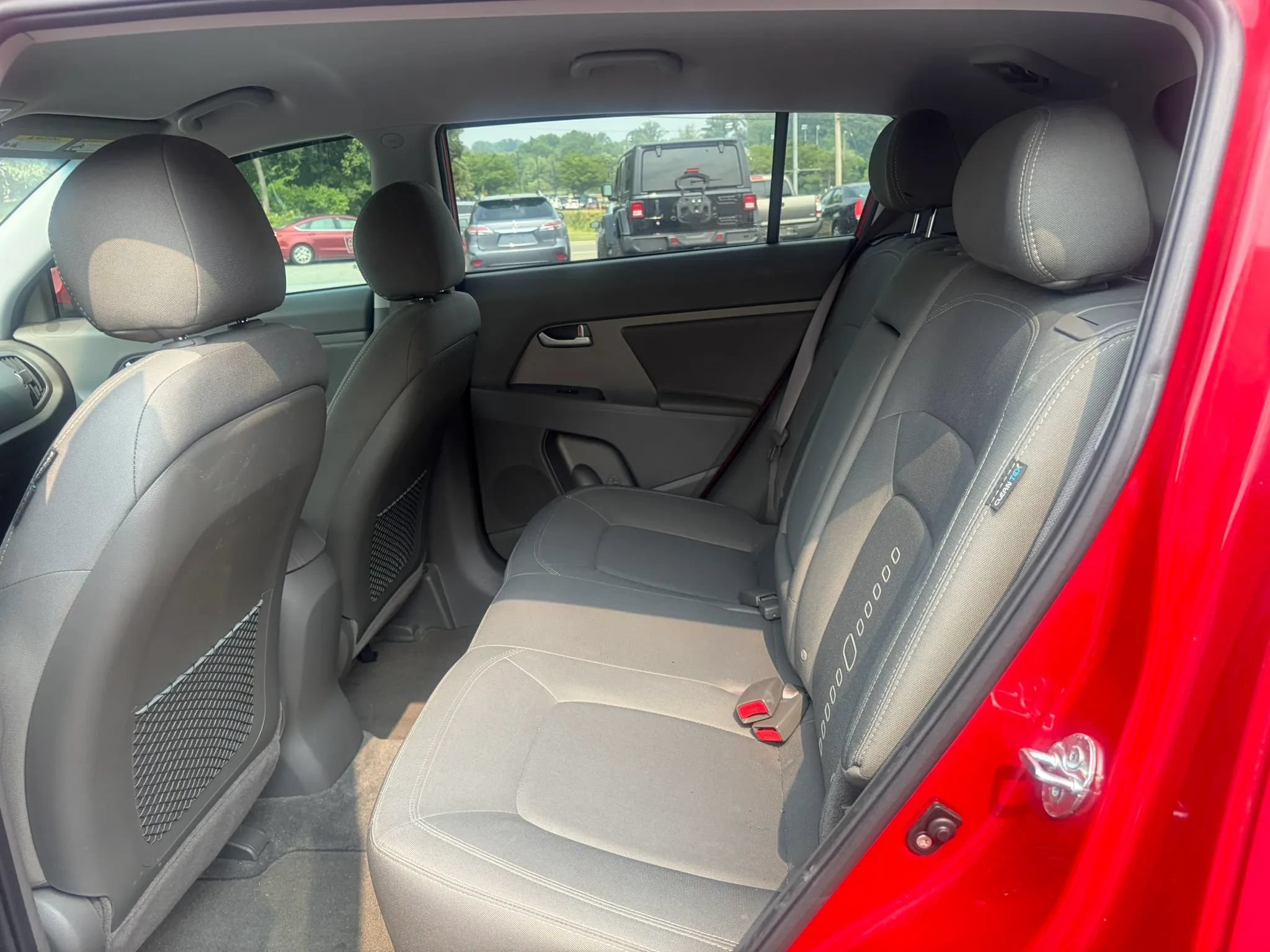 Used 2013 Kia Sportage EX FWD image 32