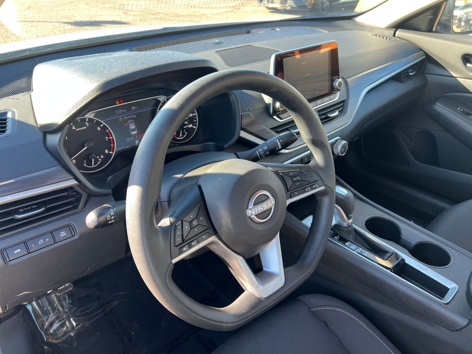 Used 2025 Nissan Altima 2.5 SV image 28