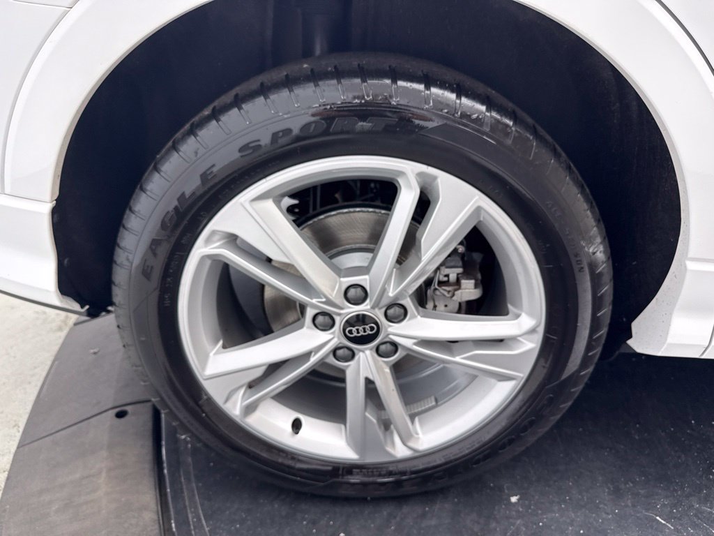 Certified 2024 Audi Q3 2.0T Premium Plus AWD/4WD image 17