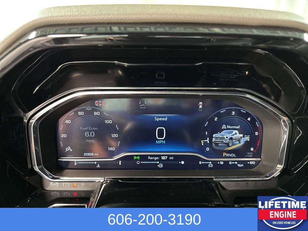 Used 2024 Chevrolet Silverado 2500 ZR2 w/ Technology Package image 29