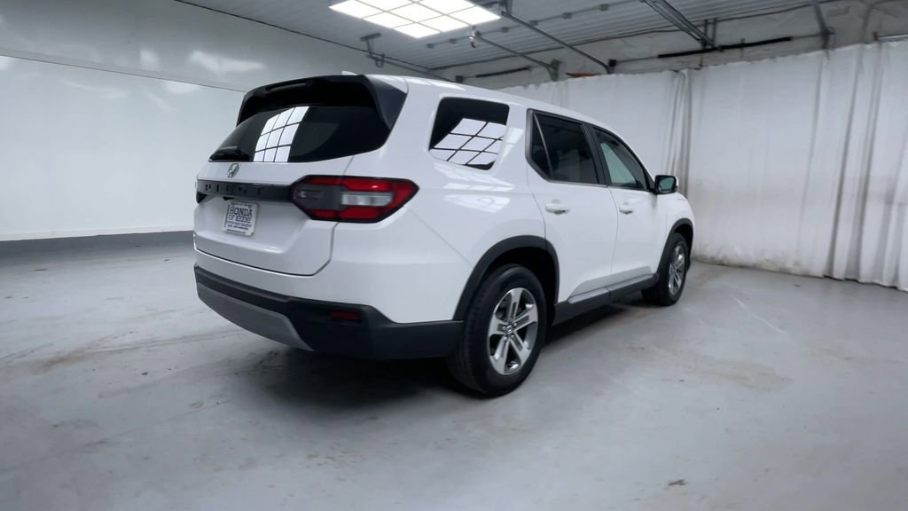 Certified 2025 Honda Pilot EX-L image 8