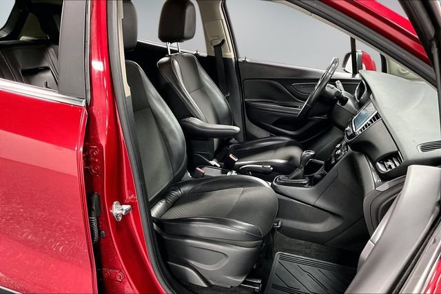 Used 2018 Buick Encore Preferred AWD/4WD image 25