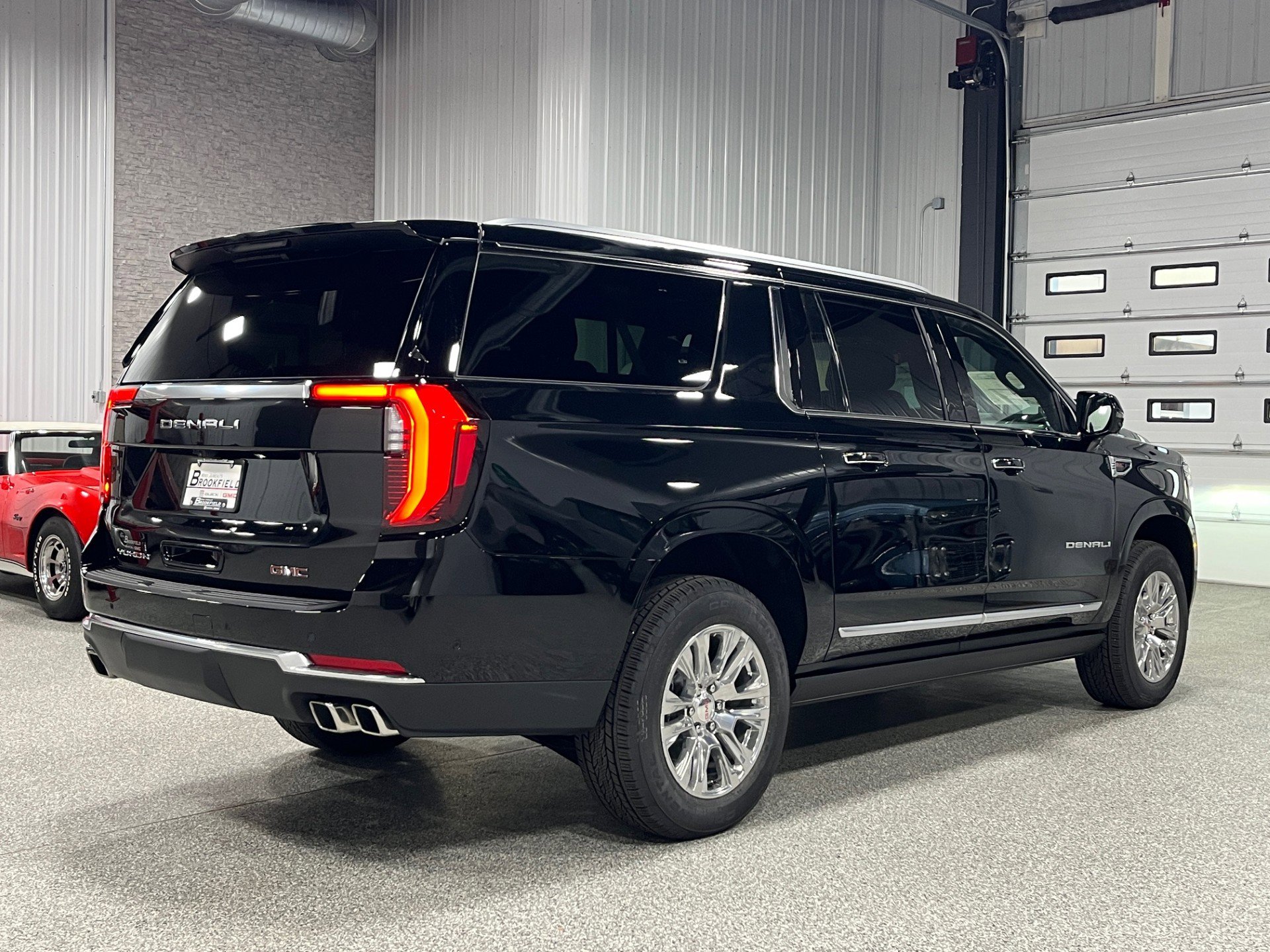 New 2026 GMC Yukon XL Denali w/ Sun & Power Step Package image 5