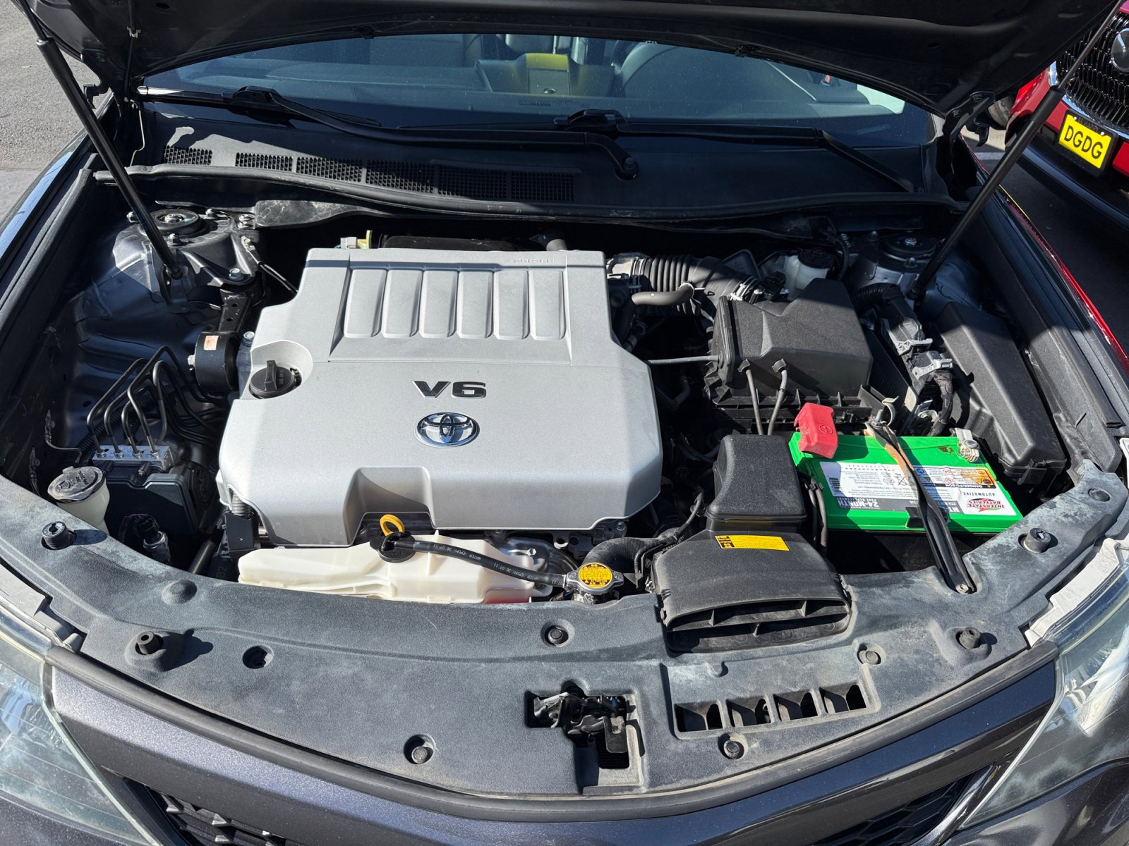 Used 2012 Toyota Camry SE w/ Leather Pkg FWD image 20