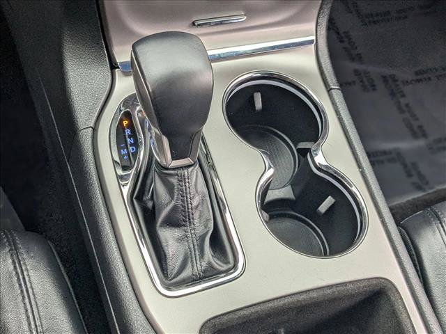 Used 2018 Jeep Grand Cherokee Altitude RWD image 12