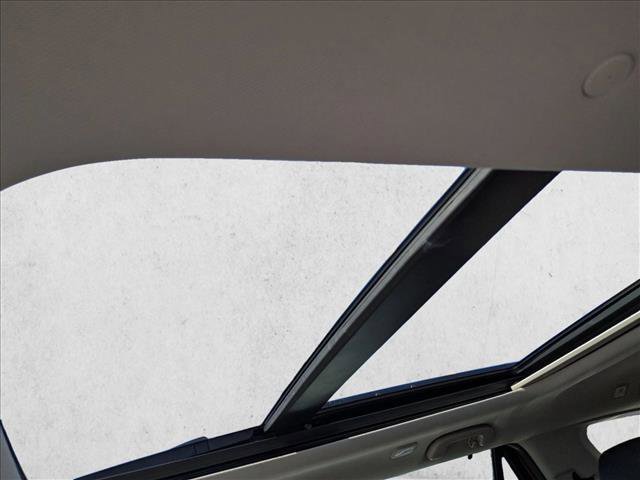 Used 2023 Honda Pilot Touring image 15