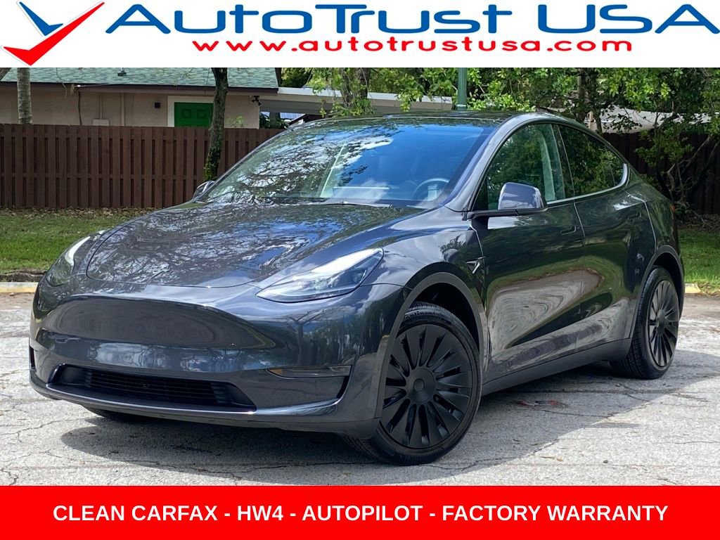 Used 2025 Tesla Model Y Long Range image 1