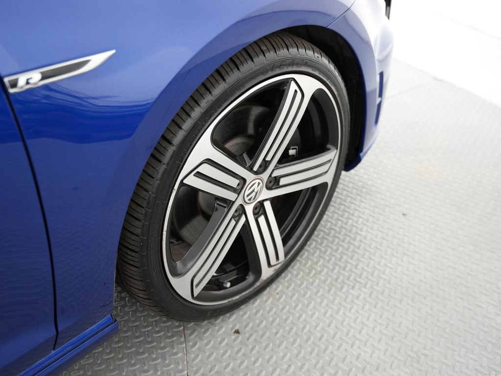 Used 2015 Volkswagen Golf R 4-Door AWD/4WD image 54