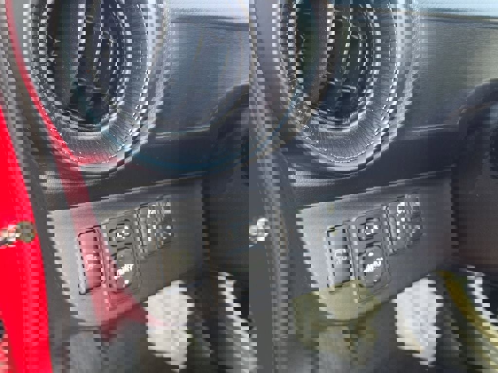 Used 2018 Toyota Prius C One FWD image 16