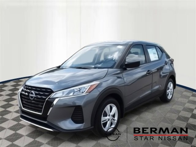 New 2025 Nissan Kicks Play S