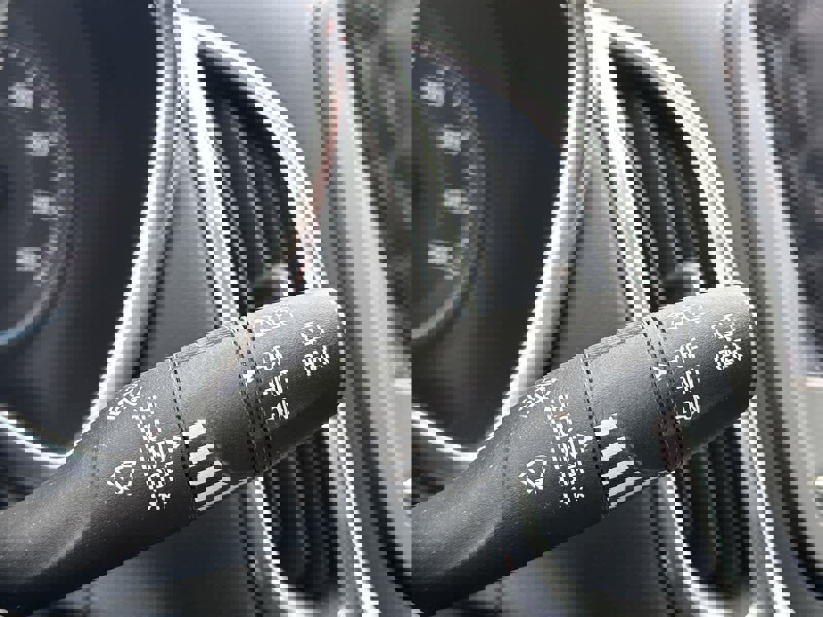 Certified 2023 Chevrolet Equinox LT image 29