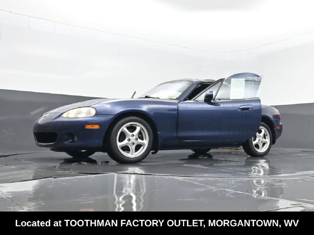 Used 2001 MAZDA MX-5 Miata RWD image 28