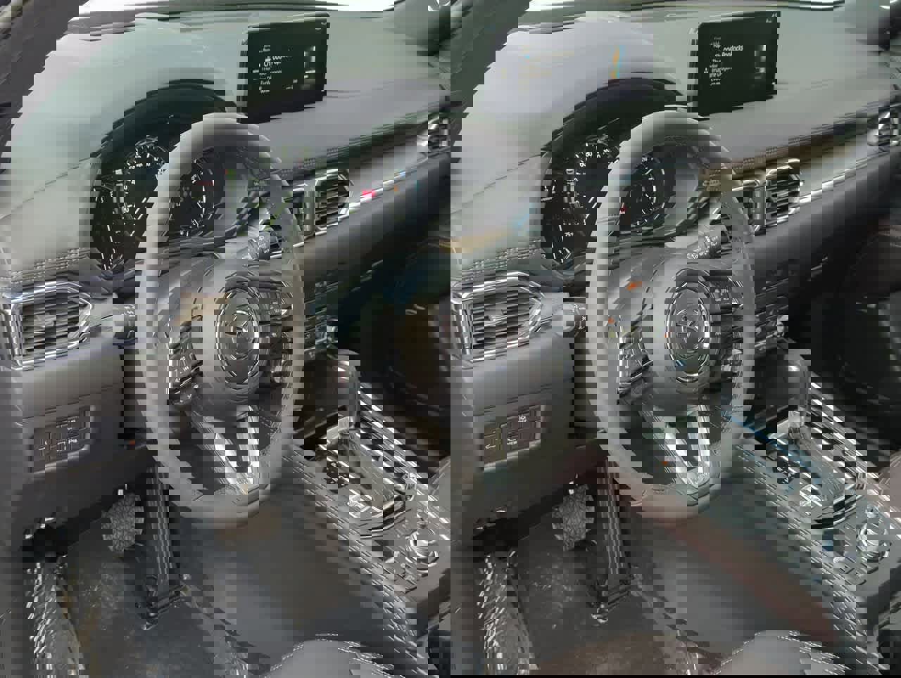 New 2025 MAZDA CX-5 Signature image 2