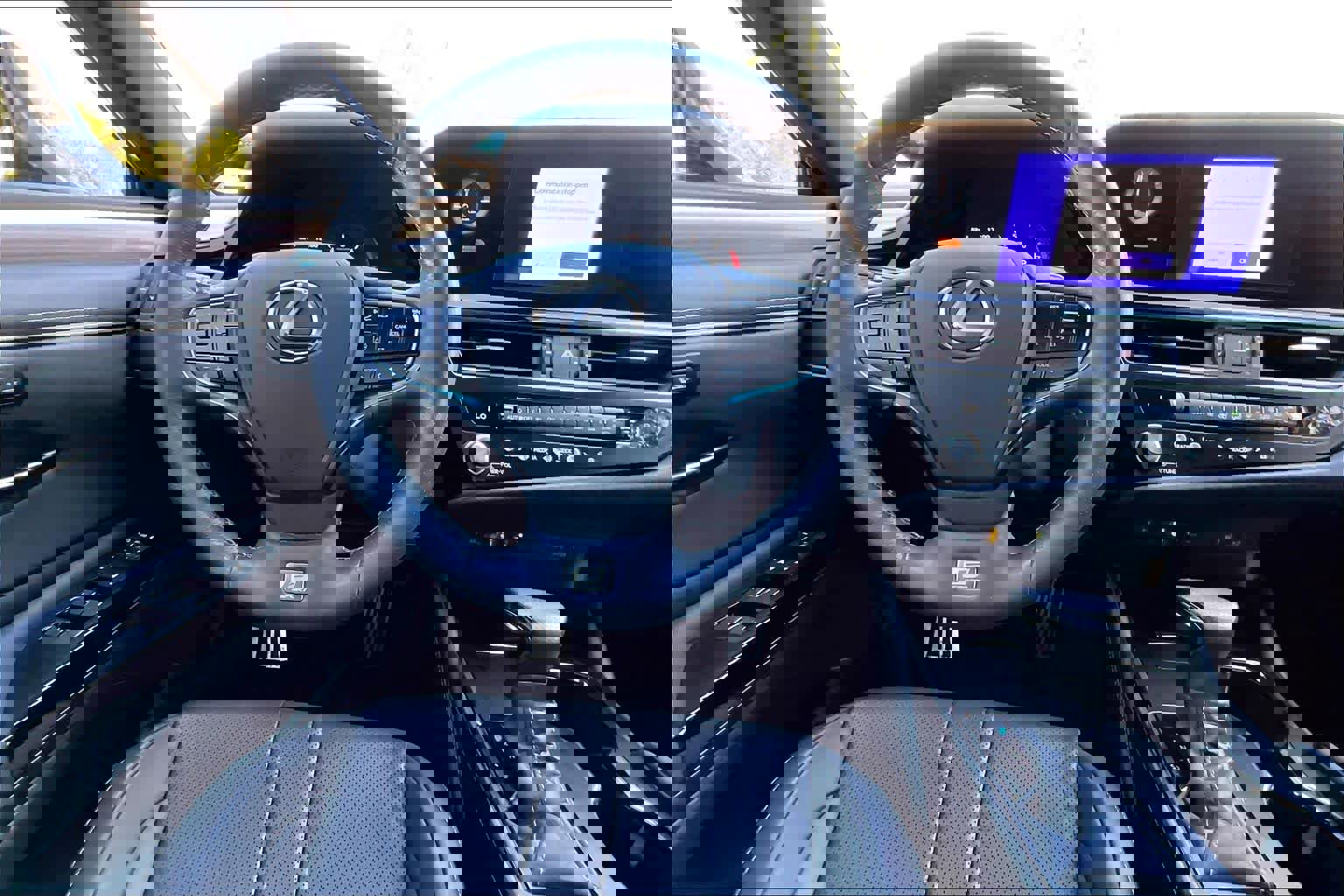 Used 2023 Lexus ES 350 F Sport w/ Accessory Package (Z2) image 6