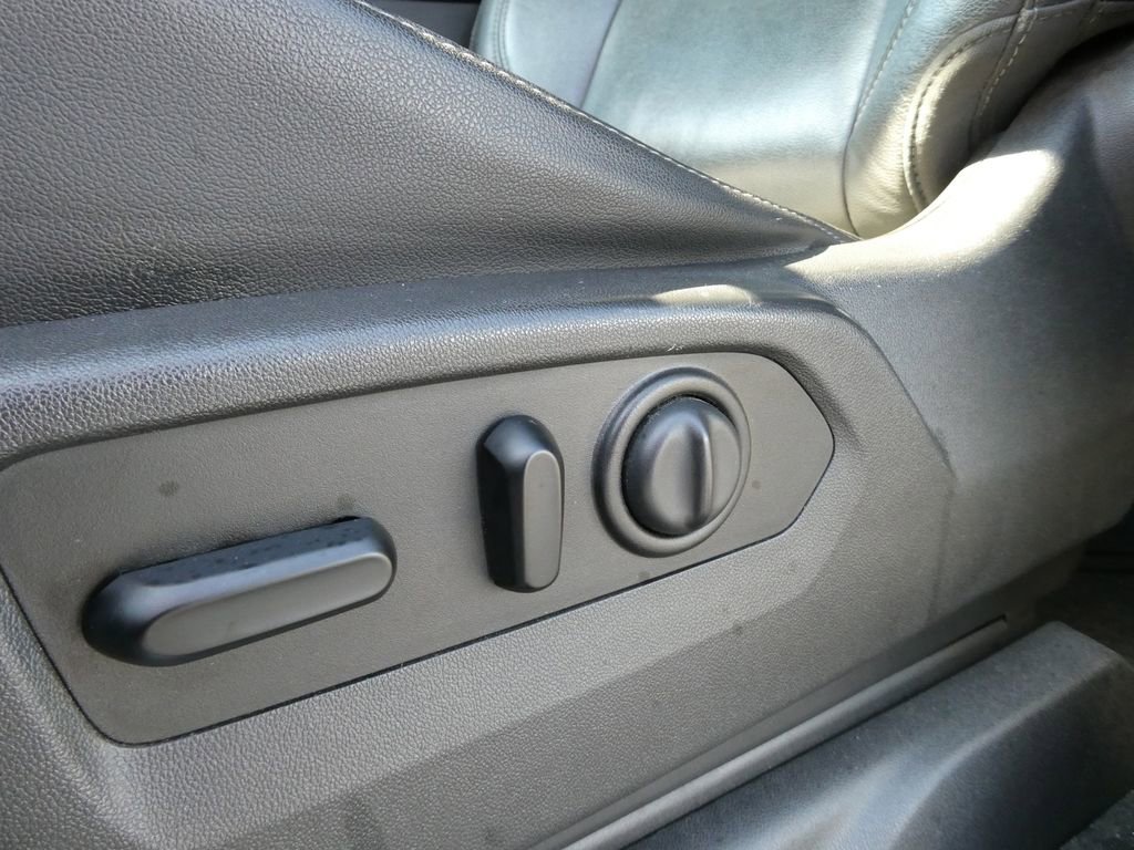 Used 2019 Chevrolet Silverado 1500 RST image 25