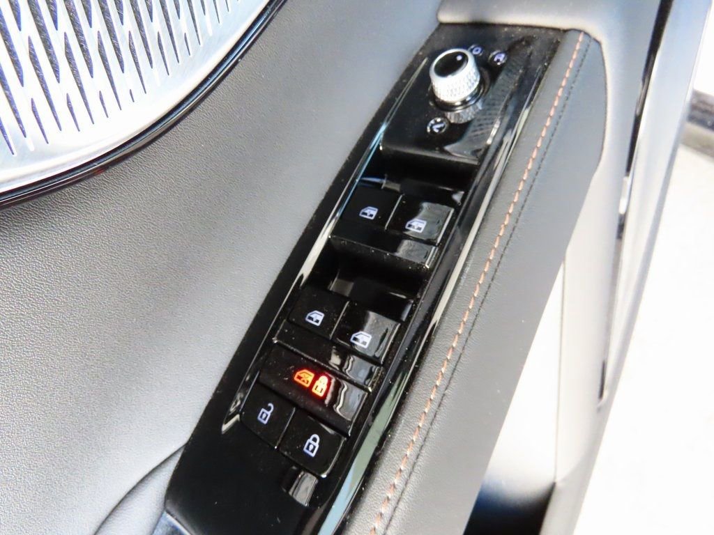 New 2025 Maserati Grecale Folgore image 49