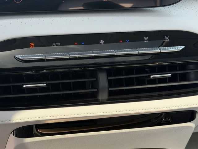 New 2026 Buick Enclave Avenir w/ Super Cruise Package FWD image 21