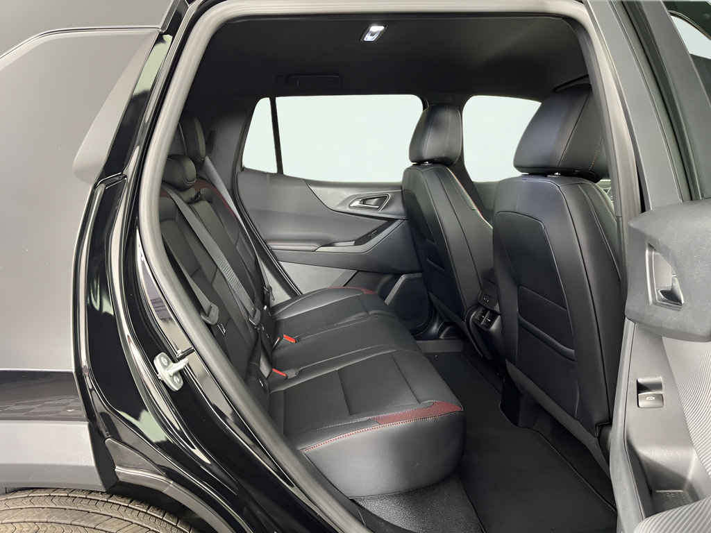 New 2026 Chevrolet Equinox RS w/ Convenience Package III AWD/4WD image 11