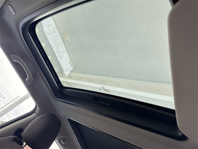 Used 2015 MINI Cooper 2-Door Hardtop image 27