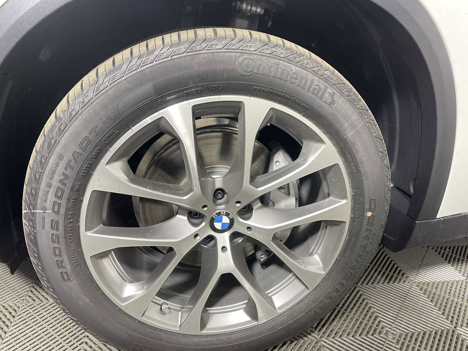 New 2026 BMW X5 xDrive40i w/ Parking Assistance Package image 10