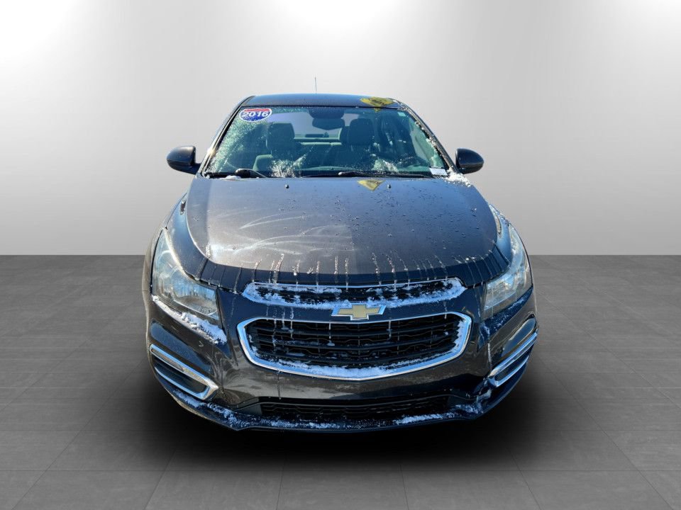 Used 2016 Chevrolet Cruze LT image 4
