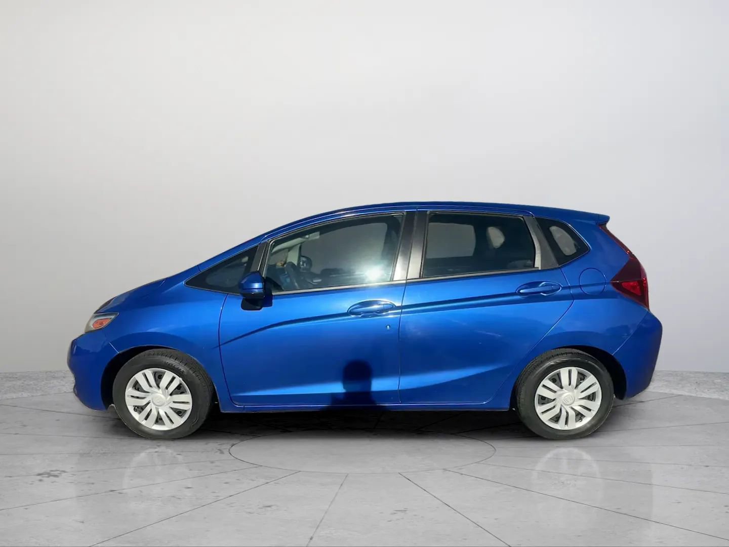 Used 2016 Honda Fit LX image 2