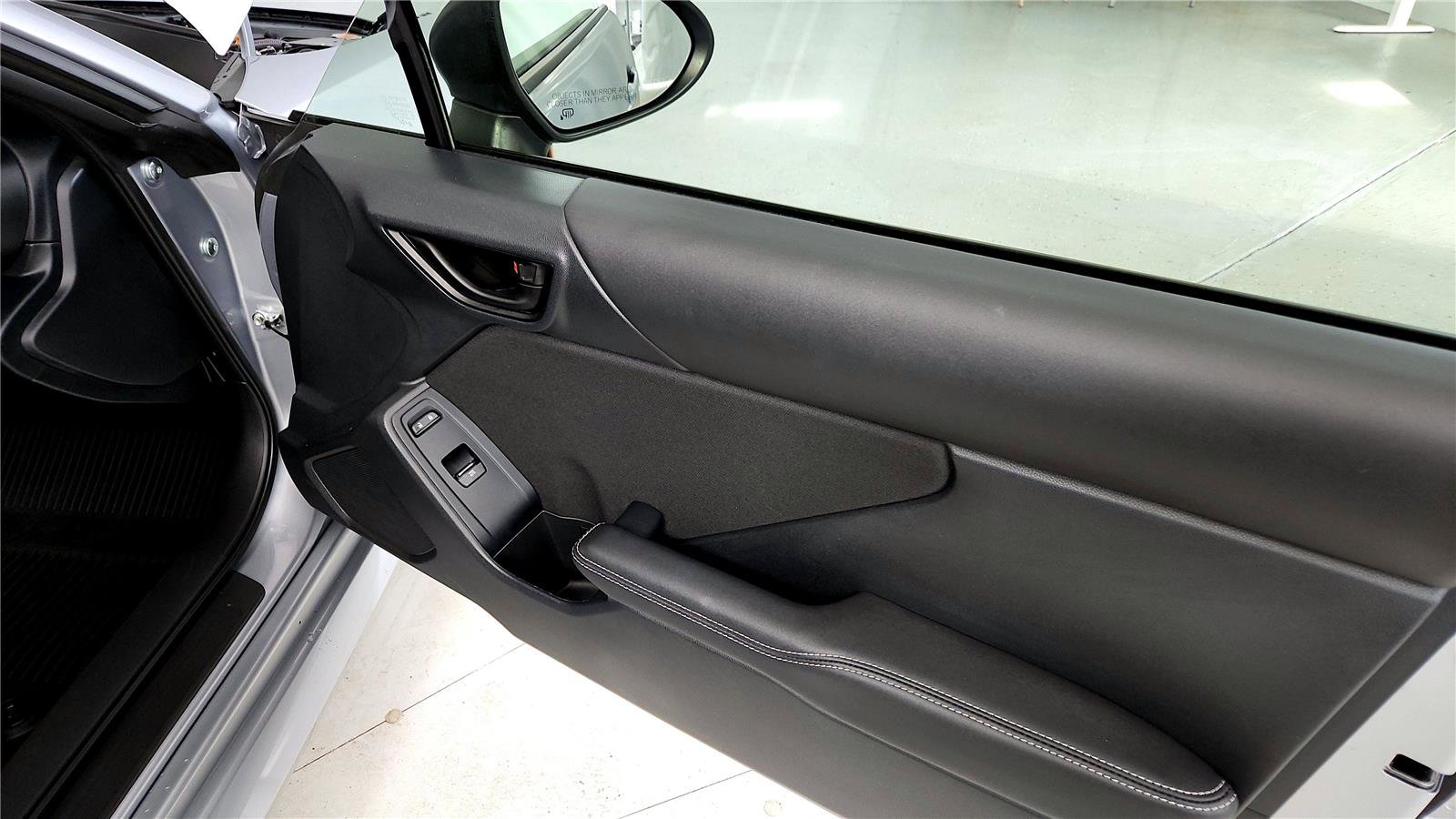 Certified 2025 Toyota GR86 w/ ALL Weather Mat Package (TMS) image 27