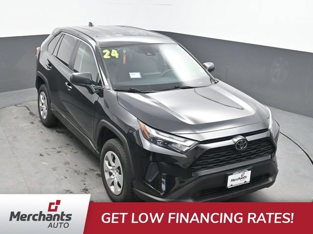 Used 2024 Toyota RAV4 LE AWD/4WD image 18