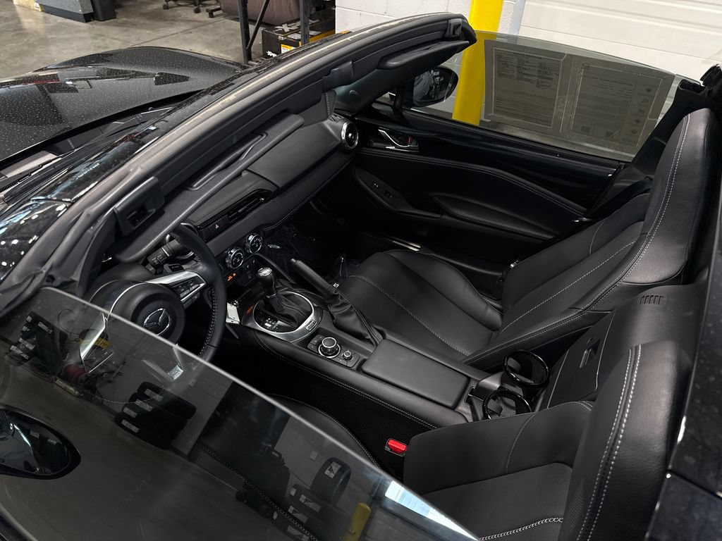 Certified 2025 MAZDA MX-5 Miata RF Grand Touring RWD image 22