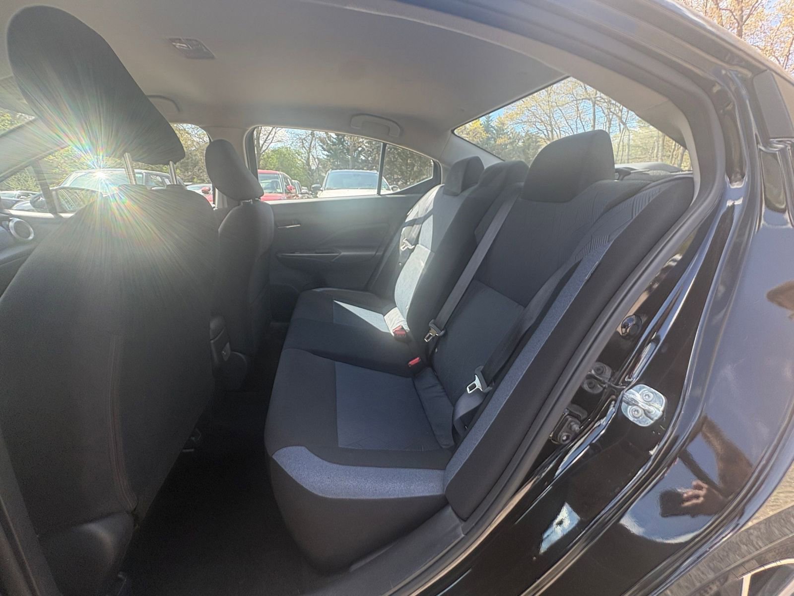 Used 2025 Nissan Versa SV FWD image 27