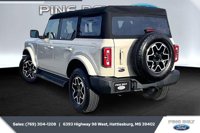 Used 2025 Ford Bronco Outer Banks image 2