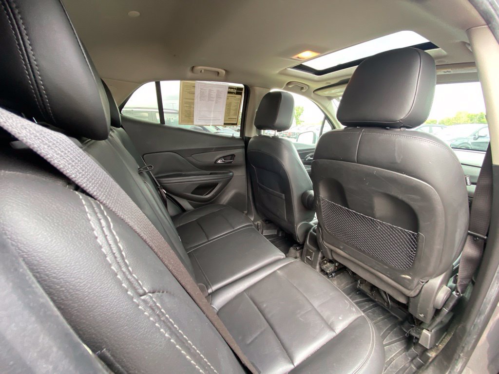 Used 2019 Buick Encore Essence FWD image 23