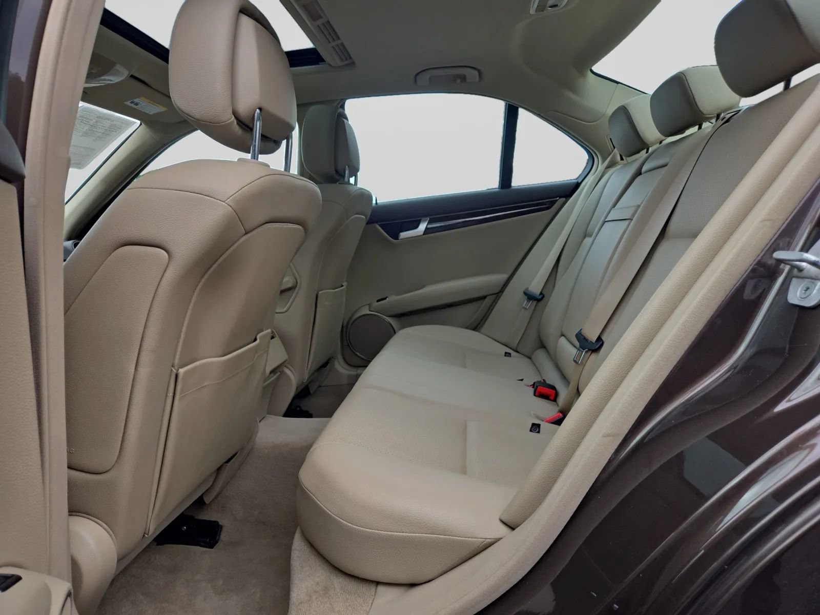 Used 2013 Mercedes-Benz C 250 Sedan image 25