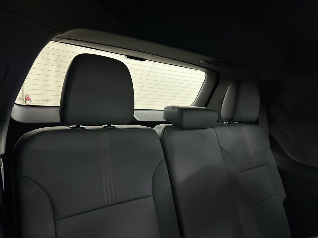 New 2026 GMC Acadia AT4 w/ Luxury Package AWD/4WD image 23