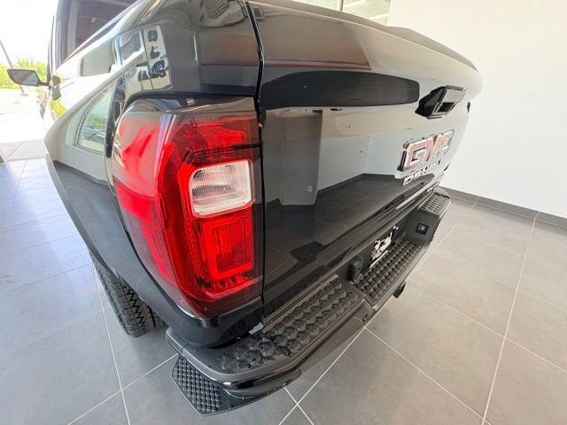 New 2026 GMC Canyon Denali AWD/4WD image 4